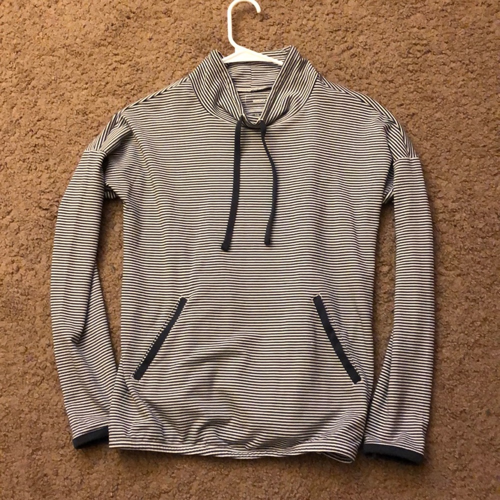 Long sleeve grey & white striped pullover